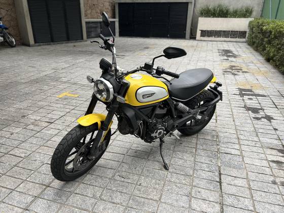DUCATI SCRAMBLER ICON 
